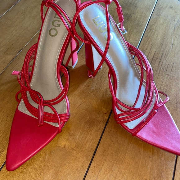 Pointed-open toe strappy red block chunk heel - Picture 2 of 9